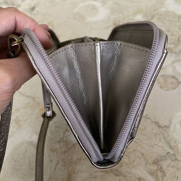 The Sak Redwood 3-In-1 Leather Phone Wallet Crossbody Clutch Purse Metallic - Picture 11 of 13